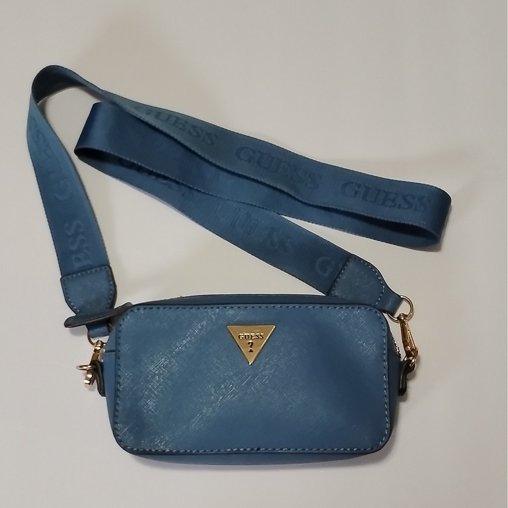 GUESS Noelle Blue Saffiiano  Crossbody Camera Bag Logo Strap